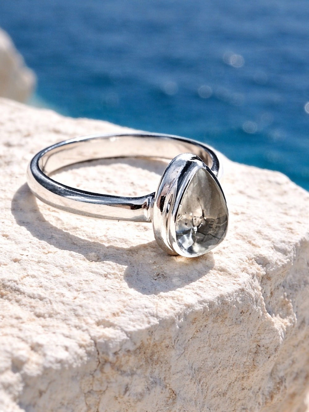 Hyalite Opal Ring